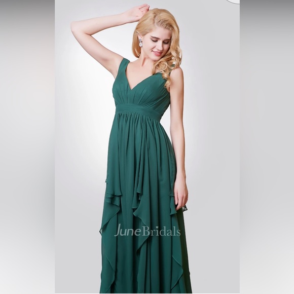 Forest Green Chiffon Dress with Layers - Picture 5 of 16